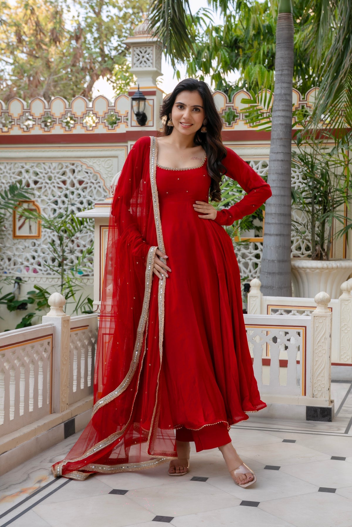 Stylelist Maroon Styled In Easy Shapes With Charming Suit