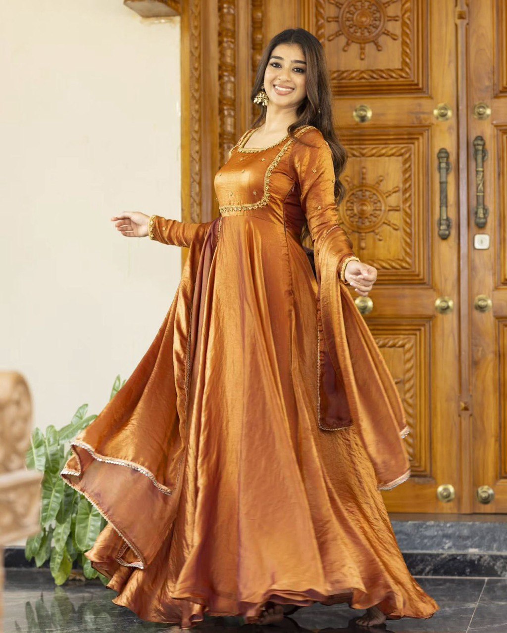 Presenting Heavy Fendi silk Anarkali set