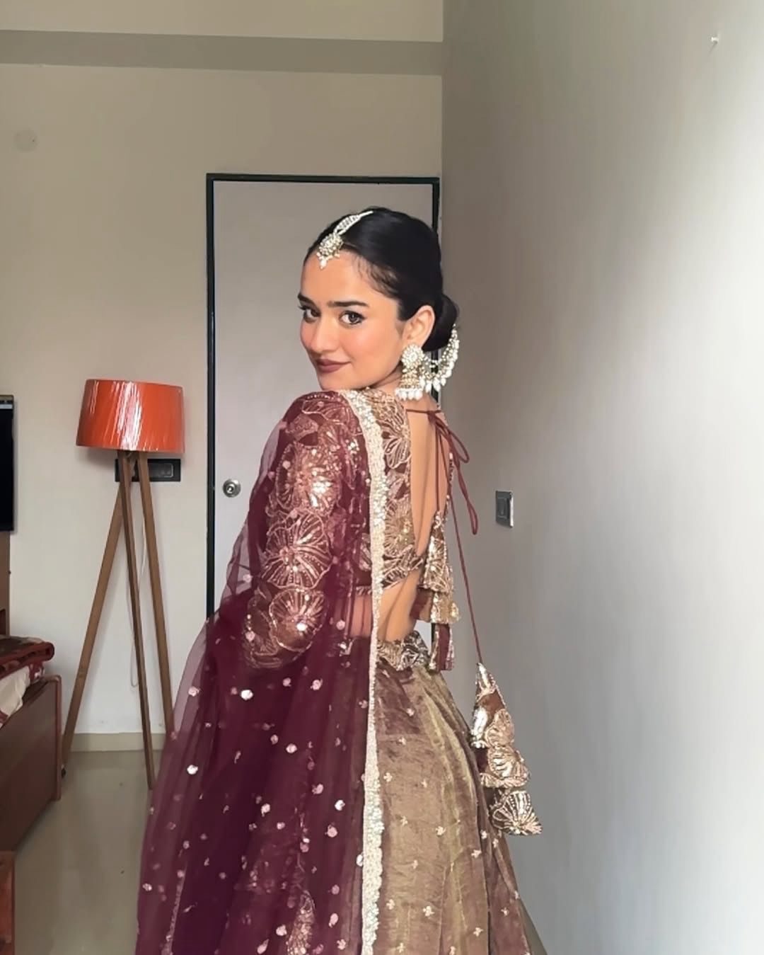 BEAUTIFUL JIMI CHOO SEQUENCE WORK LEHENGA CHOLI