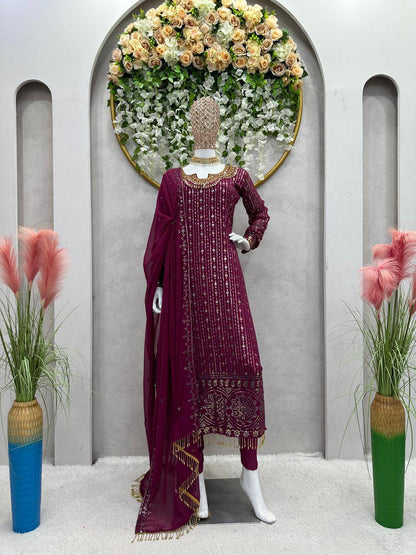 Presenting Designer Kurti Set With Dupatta